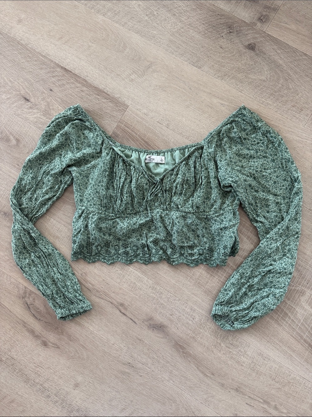 Hollister Green Floral Puff Sleeve Crop Top Women's Large Tie-Front Smocked